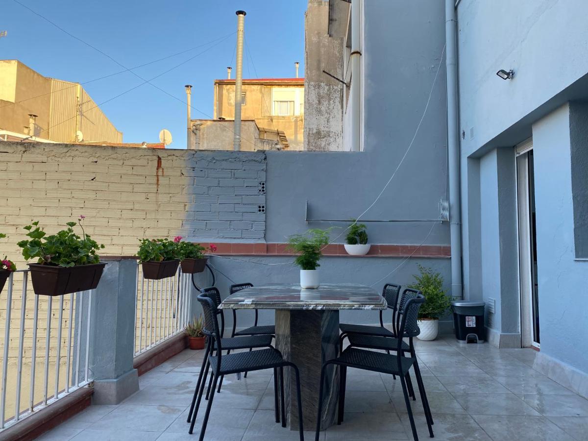 Apartamentos Playa Бадалона Экстерьер фото