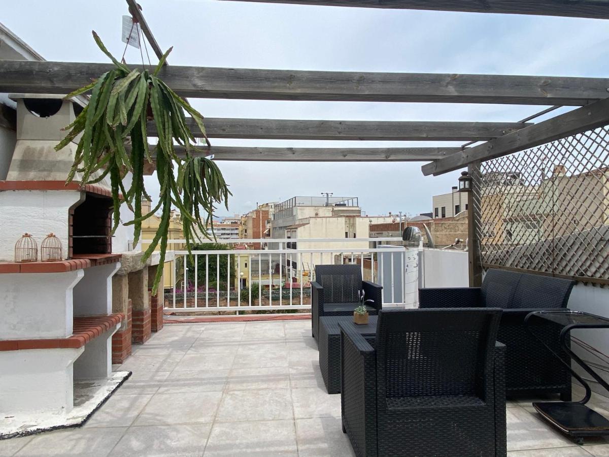 Apartamentos Playa Бадалона Экстерьер фото