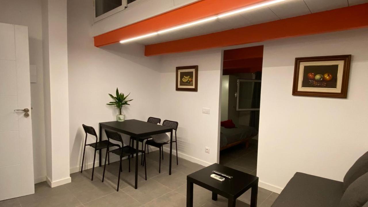 Apartamentos Playa Бадалона Экстерьер фото