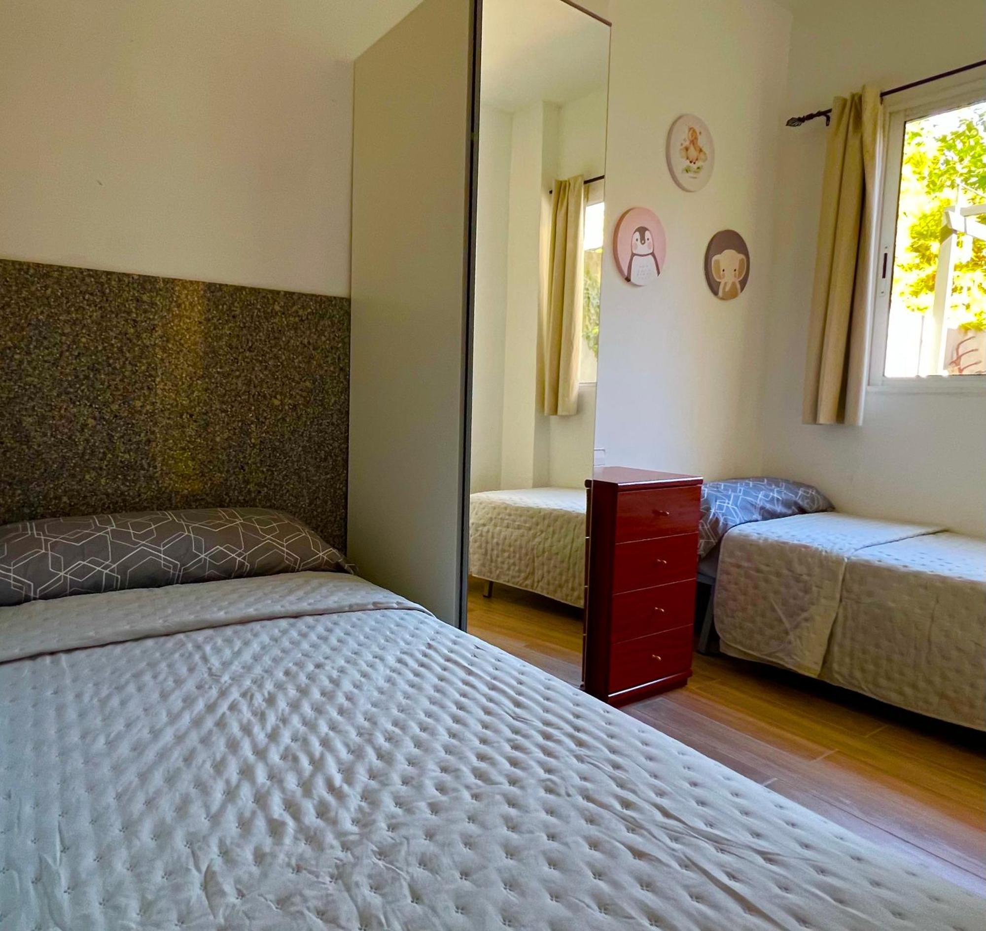 Apartamentos Playa Бадалона Экстерьер фото