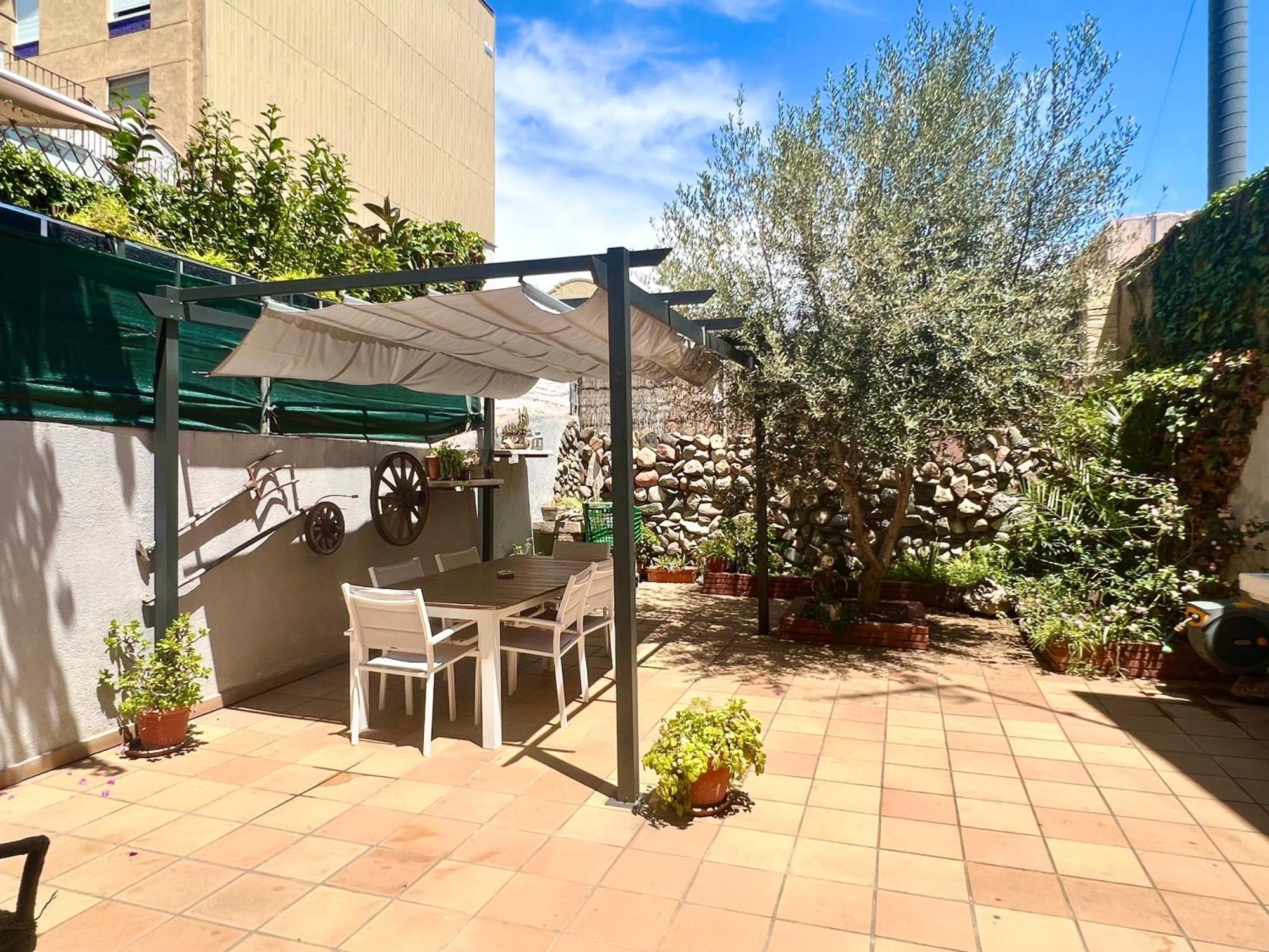 Apartamentos Playa Бадалона Экстерьер фото
