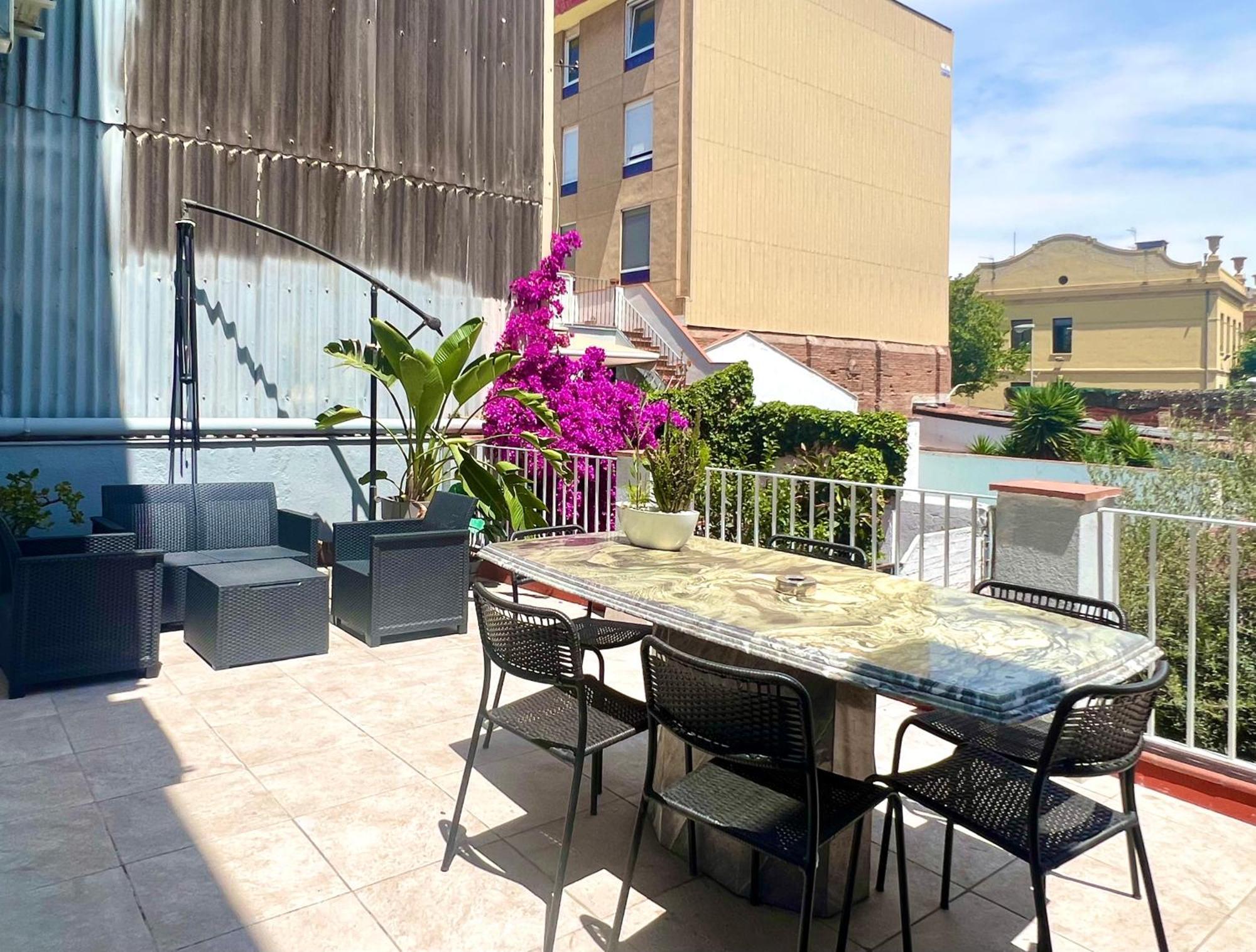 Apartamentos Playa Бадалона Экстерьер фото