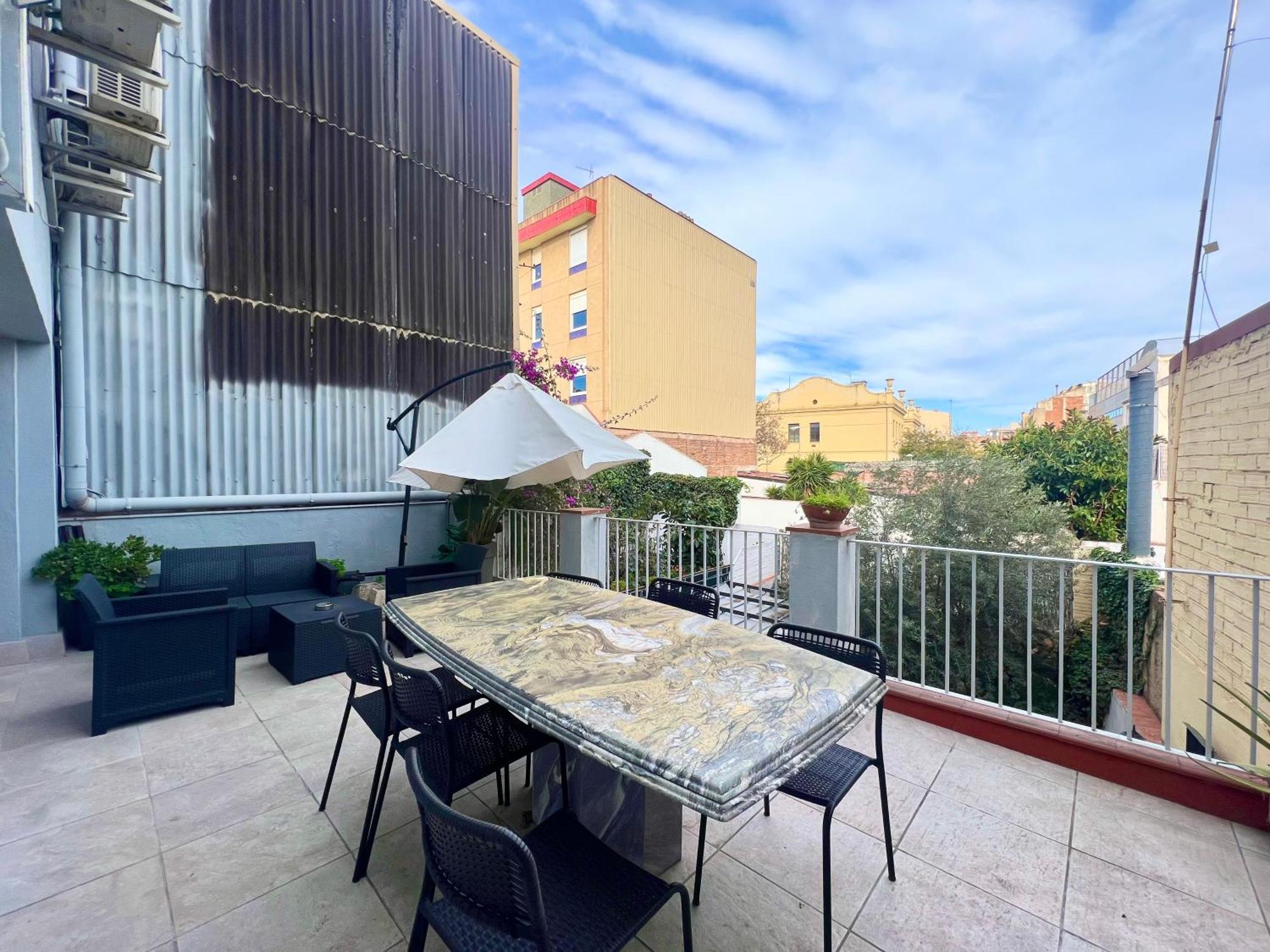 Apartamentos Playa Бадалона Экстерьер фото